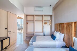 Corasol Modern Apt with Terrace