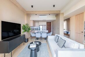 Corasol Modern Apt with Terrace
