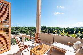 Corasol Modern Apt with Terrace
