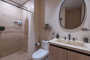 Corasol Modern Apt with Terrace