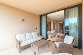 Corasol Modern Apt with Terrace
