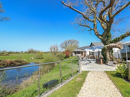 Willow Apartment - Gower