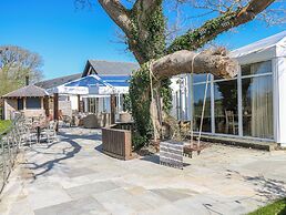 Willow Apartment - Gower