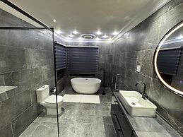 Bryanston Luxury Secure 4BR Haven