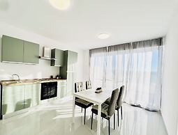 Sunshine Suites