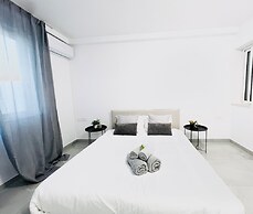 Sunshine Suites