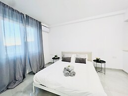 Sunshine Suites