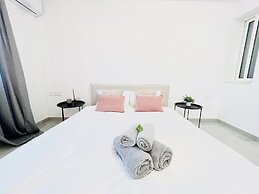 Sunshine Suites