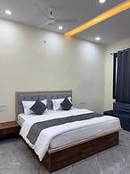 Jodhana Raj Hotel & Restaurant