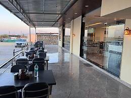Jodhana Raj Hotel & Restaurant