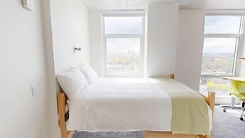 Oak House Residence