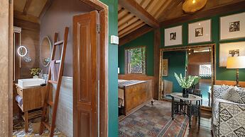 Rumah Melati Estate by Villa Finder