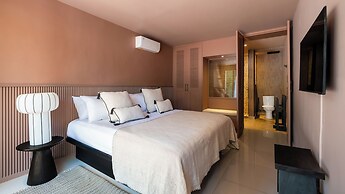 Villa Dreamora by Villa Finder