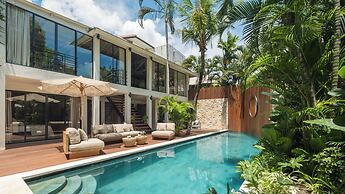 Villa Dreamora by Villa Finder