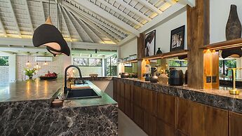 Villa Dreamora by Villa Finder