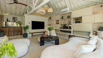 Villa Dreamora by Villa Finder