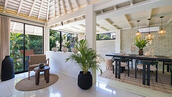 Villa Dreamora by Villa Finder