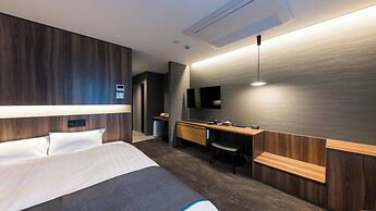 THE STILL HOTEL