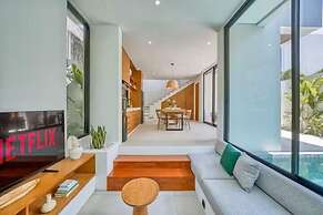 Malvarrosa Stylish 1BR Private Pool Villa Bingin