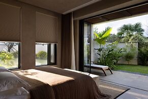 ANALO Resort Hotel