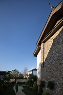ANALO Resort Hotel