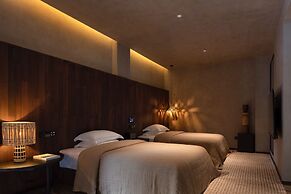 ANALO Resort Hotel