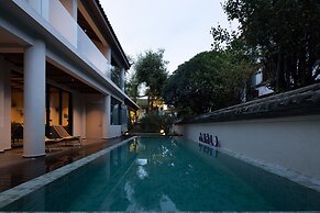 ANALO Resort Hotel