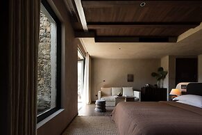 ANALO Resort Hotel