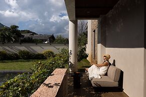 ANALO Resort Hotel