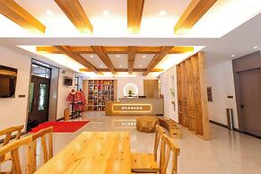 Xuegu Xuefu Lai Inn