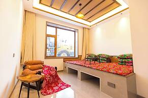 Xuegu Xuefu Lai Inn