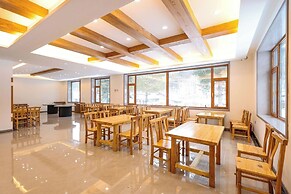 Xuegu Xuefu Lai Inn