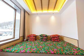 Xuegu Xuefu Lai Inn