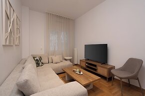 Classy & Modern Apt in Pagrati - Athens