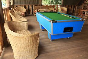 Gray Hideaway Resort