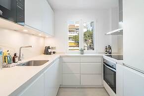 MR- Cozy 4 Sleep Flat in Marbella, Great Location