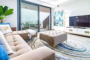 Inf2.5e- Tastefully Furnished Flat, Estepona Cente