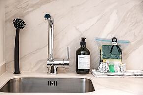 A2- Seaclub Suites by Roomservices