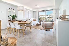 Inf2.4e - Modern 2-bed Apt With Roof top Pool