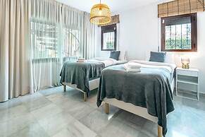 GRR - Elegant Villa With Exclusive Private Pool