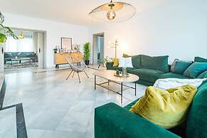 GRR - Elegant Villa With Exclusive Private Pool