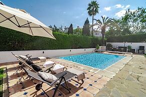GRR - Elegant Villa With Exclusive Private Pool