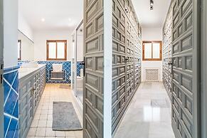 GRR - Elegant Villa With Exclusive Private Pool
