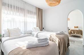 GRR - Elegant Villa With Exclusive Private Pool