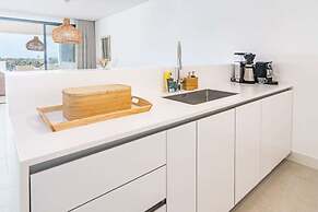 CAH - Large Terrace, Indoor Pool and gym