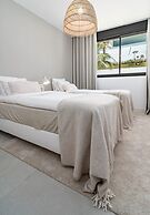 CAH - Large Terrace, Indoor Pool and gym