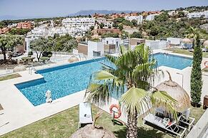 CAH - Large Terrace, Indoor Pool and gym