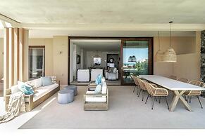 LO - Luxury 3 Bedroom Apartment , Stunning Views