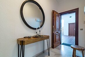 Rg312 - Great 2 Bed Apt, Close to Puerto Banus