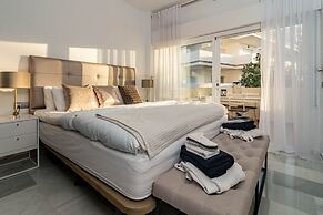 Rg312 - Great 2 Bed Apt, Close to Puerto Banus